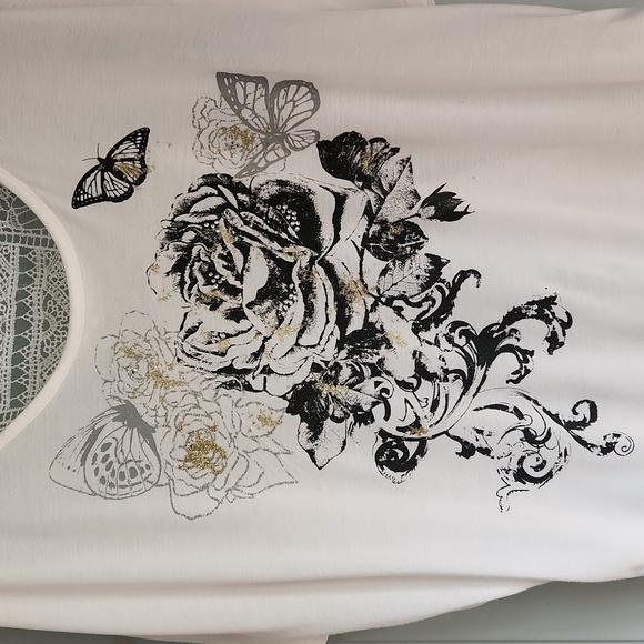 Lavaral Reves, Woman's,One Size, White Floal& Butterfly Design, Lace inser Back - Picture 2 of 10